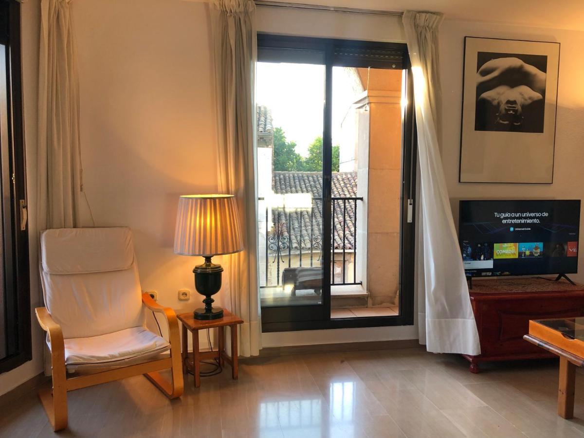 Loft Acogedor Con Terraza Y Parking En El Centro Apartment Huesca Bagian luar foto